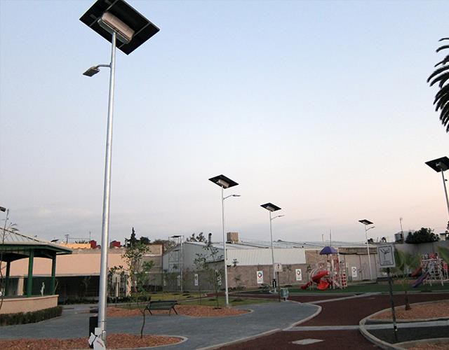 New solar street lights are both practical and safe
